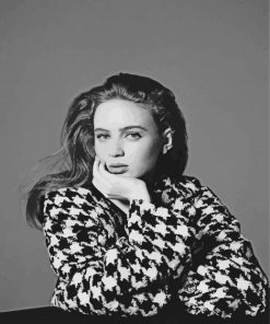 Black And White Sadie Sink Diamond Painting