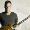 Kiefer Sutherland Holding Guitar Diamond Paintings