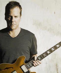 Kiefer Sutherland Holding Guitar Diamond Paintings