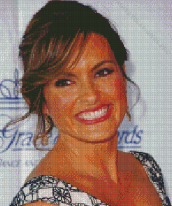 Mariska Hargitay Smiling Diamond Painting