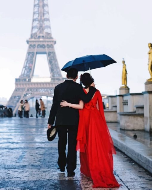 Couple In Paris Diamond Painting